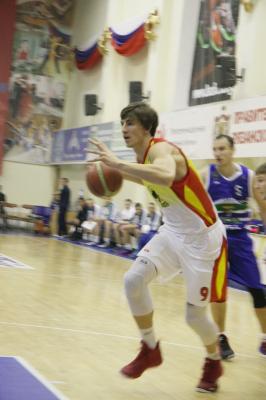 БК «Рязань» выиграл матч памяти Валерия Комлякова